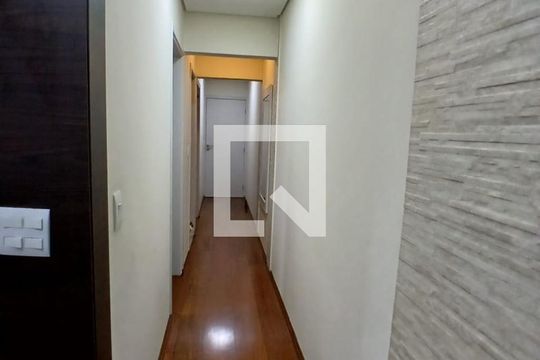 Corredor de casa à venda com 3 quartos, 130m² em Santa Maria, Santo André