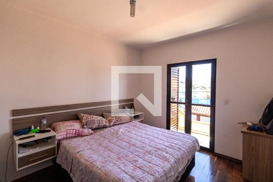 Suíte de casa à venda com 3 quartos, 300m² em Penha de França, São Paulo
