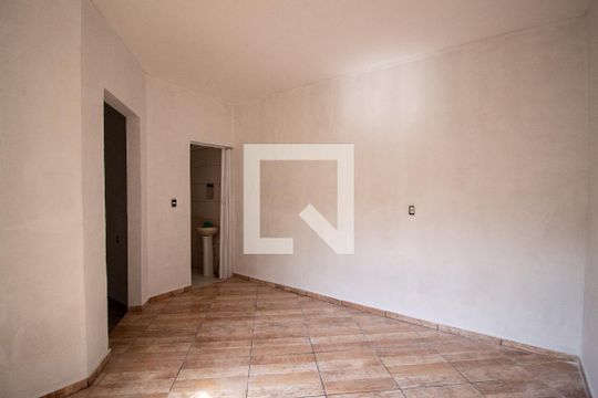 Quarto  de kitnet/studio para alugar com 1 quarto, 38m² em Parque Vitoria Regia, Sorocaba