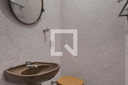 Lavabo de apartamento à venda com 3 quartos, 95m² em Petrópolis, Porto Alegre