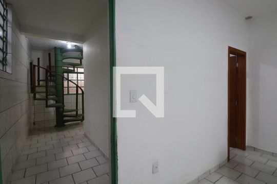 Corredor de casa para alugar com 3 quartos, 350m² em Harmonia, Canoas