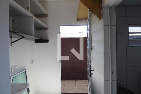 Área de Serviço de casa para alugar com 2 quartos, 60m² em Jardim Santa Adelia, São Paulo