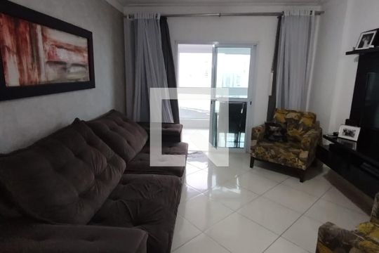 Sala de apartamento para alugar com 3 quartos, 130m² em Cidade Ocian, Praia Grande
