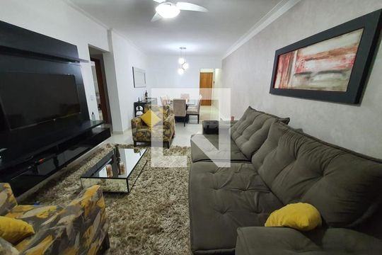 Sala de apartamento para alugar com 3 quartos, 130m² em Cidade Ocian, Praia Grande
