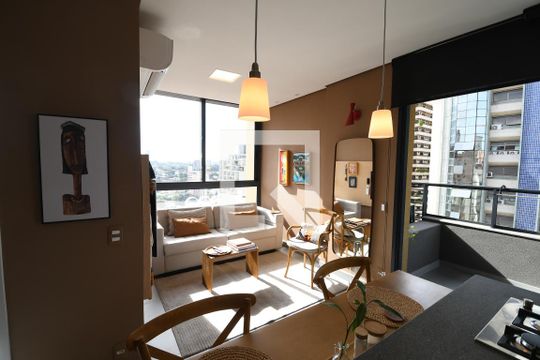 Sala de apartamento para alugar com 1 quarto, 46m² em Cambuí, Campinas