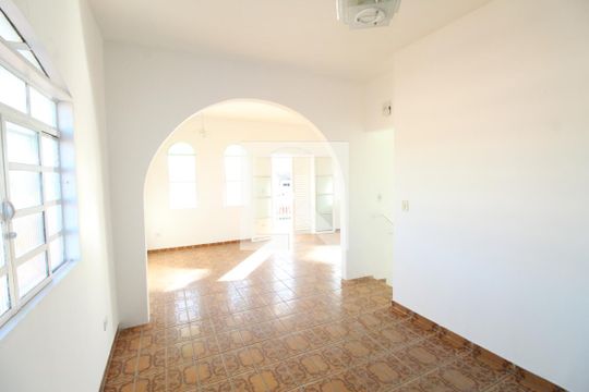 Sala de casa para alugar com 4 quartos, 174m² em Vila Industrial, São José dos Campos