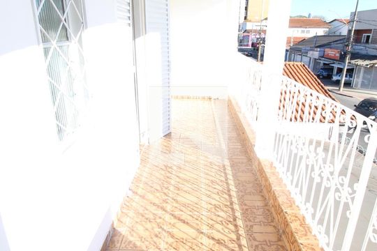 Sacada de casa para alugar com 4 quartos, 174m² em Vila Industrial, São José dos Campos