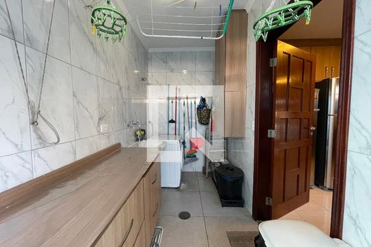Área de Serviço de casa à venda com 3 quartos, 182m² em Butantã, São Paulo