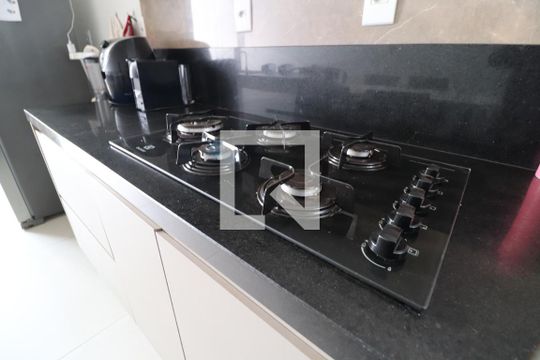 Cozinha de casa para alugar com 4 quartos, 170m² em Novo Mundo, Uberlândia