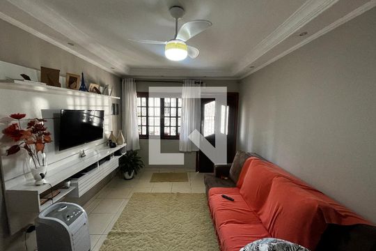 Sala de casa à venda com 3 quartos, 98m² em Chora Menino, São Paulo