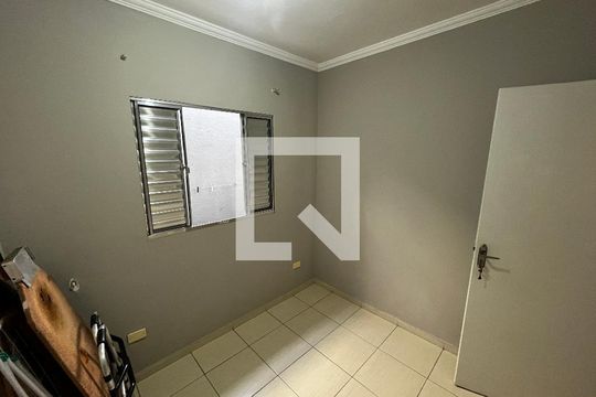 Quarto 3 de casa à venda com 3 quartos, 98m² em Chora Menino, São Paulo