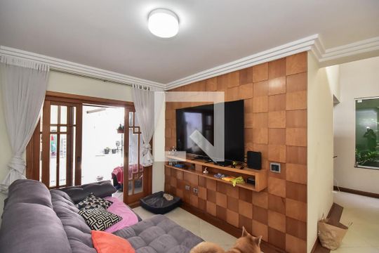 Sala de Tv de casa de condomínio à venda com 3 quartos, 280m² em Parque Monte Alegre, Taboão da Serra