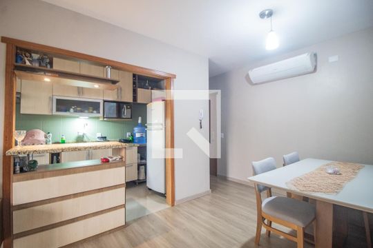 Sala de apartamento à venda com 2 quartos, 72m² em Partenon, Porto Alegre