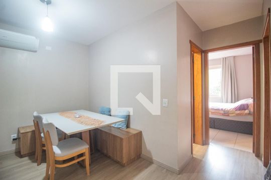 Sala de apartamento à venda com 2 quartos, 72m² em Partenon, Porto Alegre