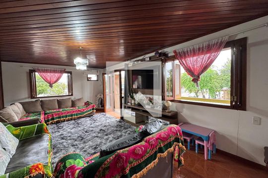 Sala de casa à venda com 3 quartos, 286m² em Santos Dumont, São Leopoldo