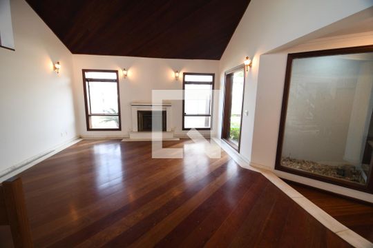 Sala de casa de condomínio para alugar com 4 quartos, 604m² em Loteamento Alphaville Campinas, Campinas
