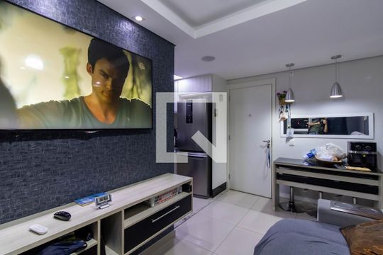 Sala de apartamento à venda com 2 quartos, 48m² em Jardim Las Vegas, Guarulhos