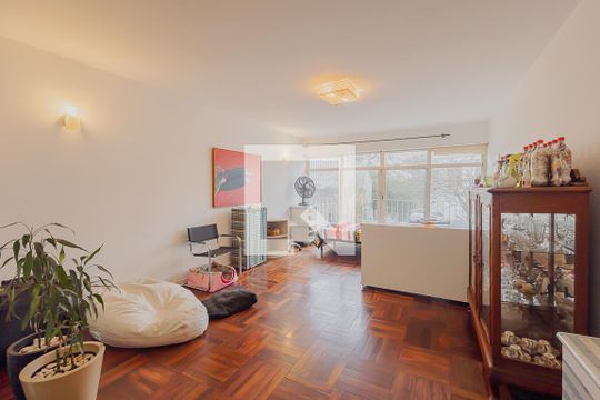 Sala de casa à venda com 3 quartos, 158m² em Vila Madalena, São Paulo