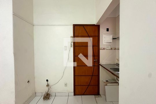 Cozinha de kitnet/studio para alugar com 1 quarto, 27m² em Centro, Rio de Janeiro