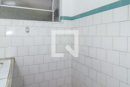 Cozinha de apartamento para alugar com 1 quarto, 39m² em Bom Fim, Porto Alegre