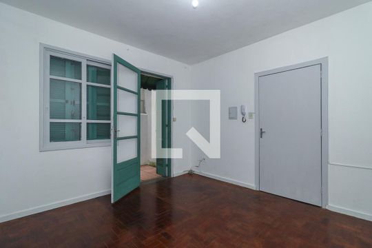 Sala/Quarto de apartamento para alugar com 1 quarto, 39m² em Bom Fim, Porto Alegre