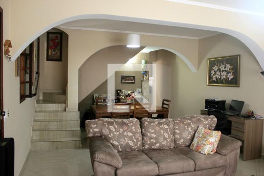 Sala de casa à venda com 3 quartos, 220m² em Jardim Scyntila, Guarulhos