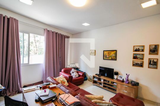 Sala 2 de casa para alugar com 3 quartos, 255m² em Parque Monteiro Soares, São Paulo