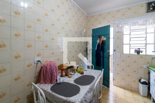 Cozinha de casa à venda com 2 quartos, 133m² em Jardim Rosa de Franca, Guarulhos
