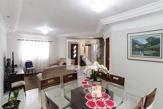Sala de casa de condomínio à venda com 3 quartos, 200m² em Vila Maria Alta, São Paulo