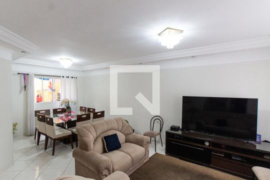 Sala de casa de condomínio à venda com 3 quartos, 200m² em Vila Maria Alta, São Paulo