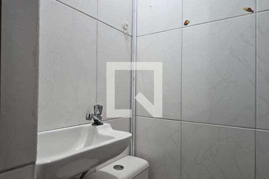 Lavabo / Casa 01 de casa para alugar com 4 quartos, 210m² em Vila Alianca, Guarulhos