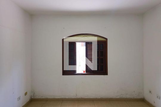 Suíte 01 / Casa 01 de casa para alugar com 4 quartos, 210m² em Vila Alianca, Guarulhos