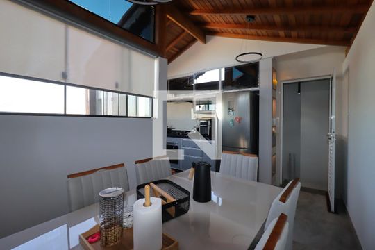 Cozinha de apartamento à venda com 2 quartos, 100m² em Parque Novo Oratório, Santo André