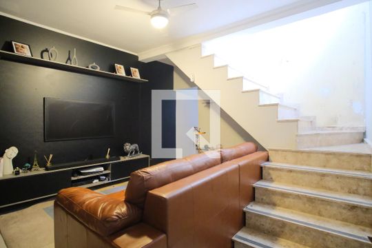 Sala de casa à venda com 2 quartos, 160m² em Chácara Seis de Outubro, São Paulo