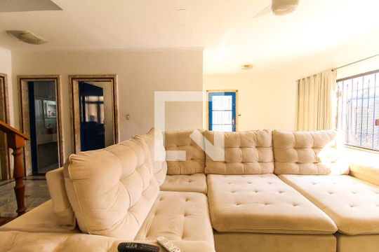 Sala de casa para alugar com 4 quartos, 233m² em Jardim Nossa Senhora do Carmo, São Paulo