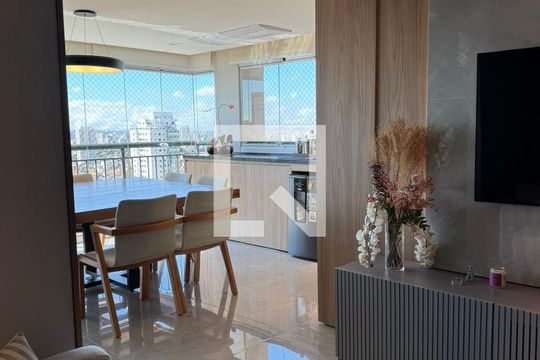 Sala de apartamento à venda com 2 quartos, 85m² em Vila Bertioga, São Paulo
