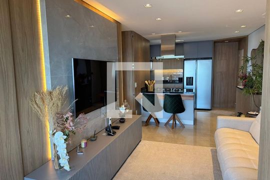 Sala de apartamento à venda com 2 quartos, 85m² em Vila Bertioga, São Paulo