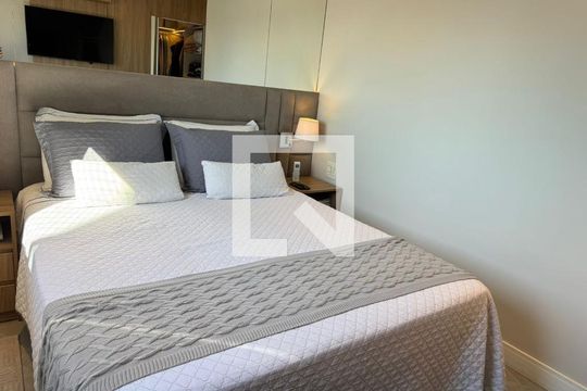 Quarto Suíte 1 de apartamento à venda com 2 quartos, 85m² em Vila Bertioga, São Paulo