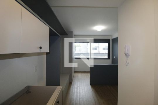 Studio de kitnet/studio à venda com 1 quarto, 30m² em Boa Vista, Porto Alegre