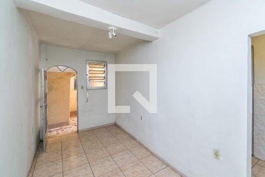 Sala de apartamento para alugar com 2 quartos, 50m² em Colégio, Rio de Janeiro