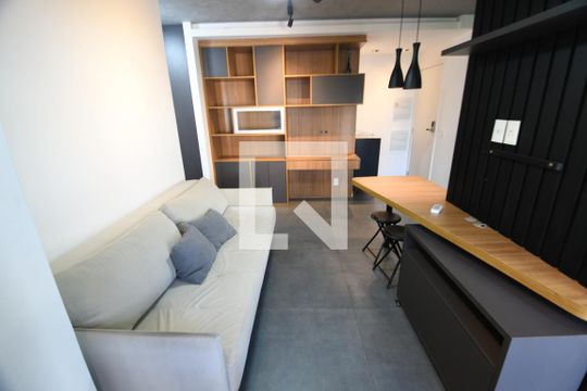 Sala de apartamento para alugar com 1 quarto, 40m² em Cambuí, Campinas