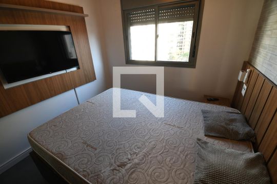 Quarto de apartamento para alugar com 1 quarto, 40m² em Cambuí, Campinas