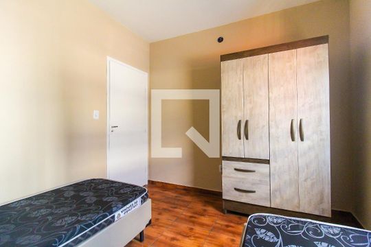 Sala/Quarto de casa para alugar com 1 quarto, 26m² em Itaquera, São Paulo
