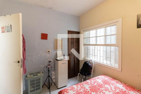 Suíte da Casa 1 de casa à venda com 5 quartos, 200m² em Vila Nair, São Paulo