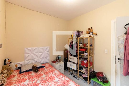 Suíte da Casa 1 de casa à venda com 5 quartos, 200m² em Vila Nair, São Paulo