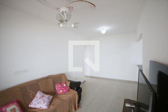 Sala de apartamento para alugar com 1 quarto, 59m² em Maracanã, Praia Grande