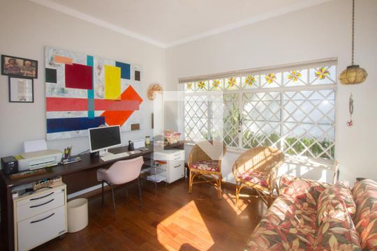 Sala de casa à venda com 5 quartos, 315m² em Granja Julieta, São Paulo