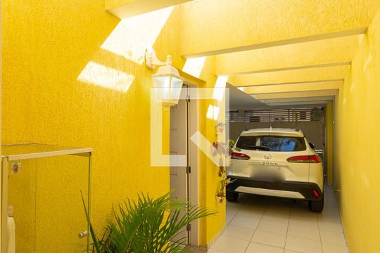 Garagem de casa à venda com 3 quartos, 169m² em Vila da Saúde, São Paulo