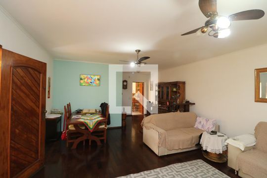 Sala de casa para alugar com 3 quartos, 180m² em Jardim Independência (são Paulo), São Paulo