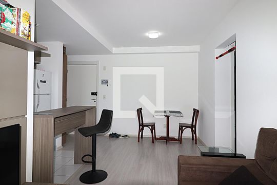 Sala de apartamento à venda com 2 quartos, 50m² em Humaitá, Porto Alegre